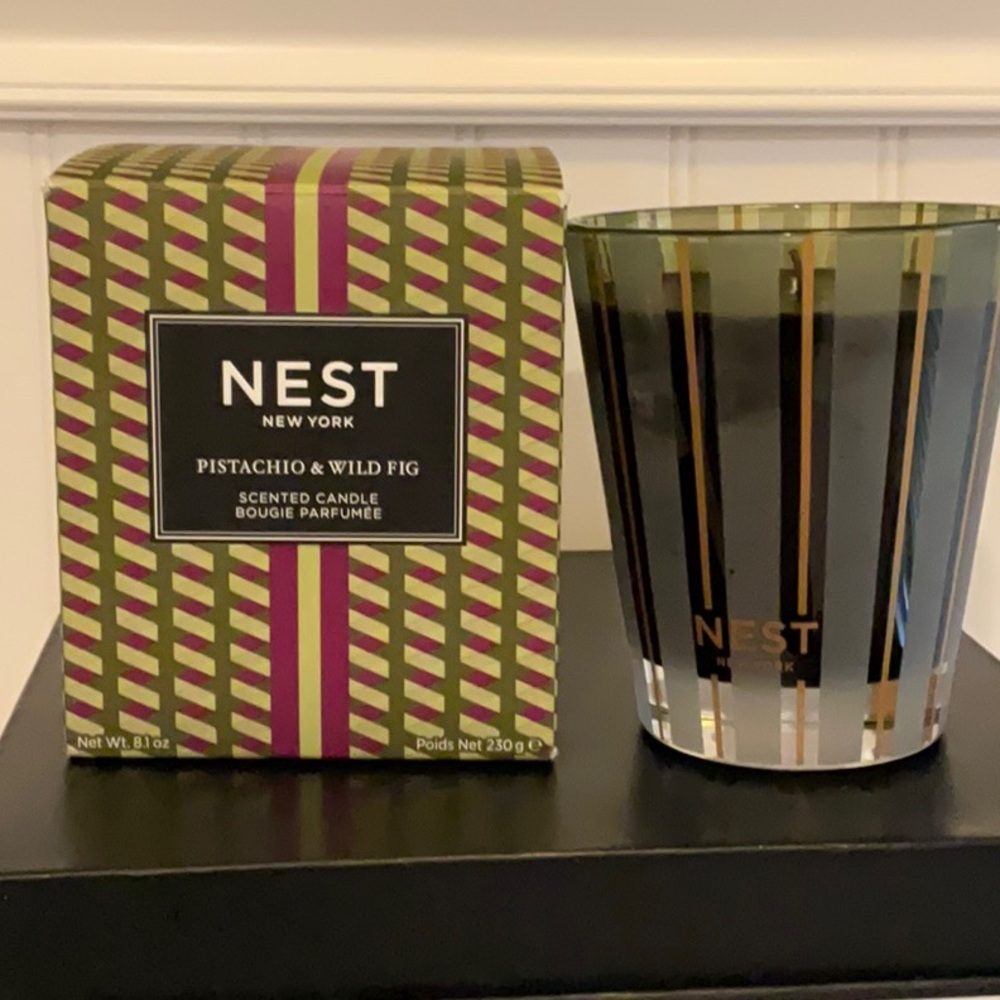 NEST New York Pistachio & Wild Fig Scented Candle - 8.1 oz / 230g BN